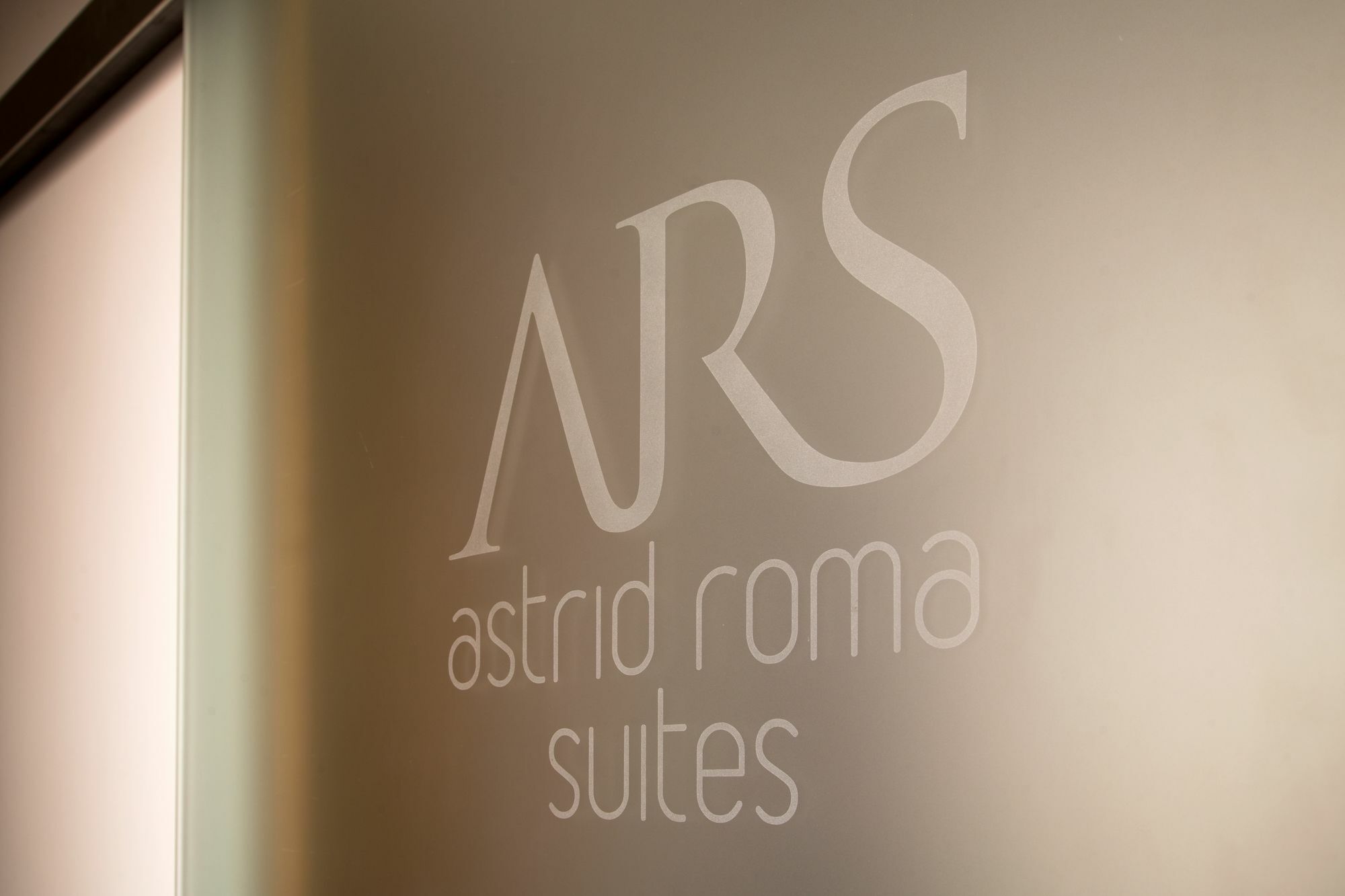 Astrid Roma Suites Esterno foto